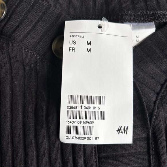 NWT H&M Off The Shoulder Long Sleeve Button Ribbed Shirt Size Medium - Picture 3 of 10